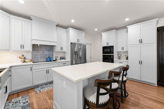 8140 Lanier, Cumming, GA 30041