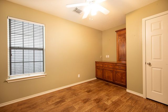 125 Golfview Drive, Conroe, TX 77356