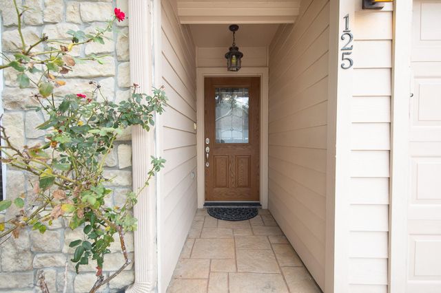 125 Golfview Drive, Conroe, TX 77356