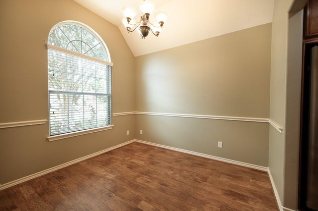 125 Golfview Drive, Conroe, TX 77356