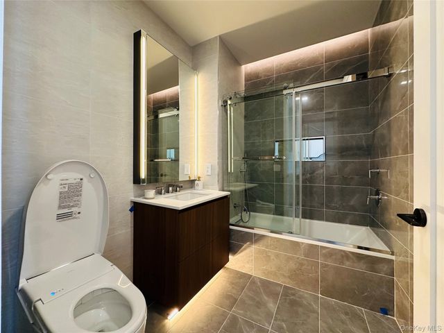 3532 Leavitt Street 11i, Flushing, NY 11354