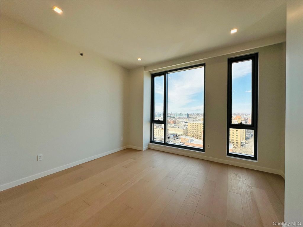 3532 Leavitt Street 11i, Flushing, NY 11354