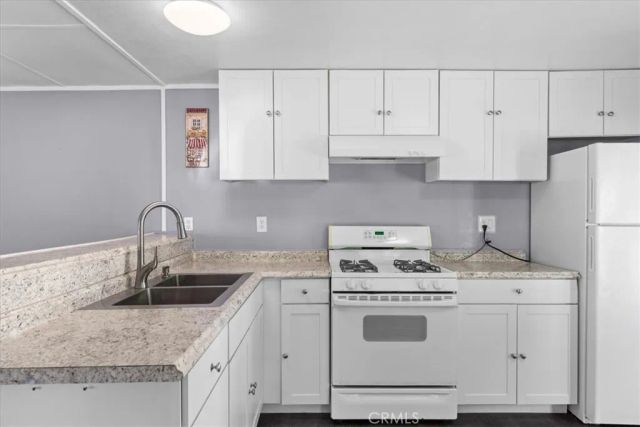 22800 Byron, Crestline, CA 92325