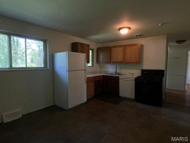10264 Dacey Drive, Dellwood, MO 63136