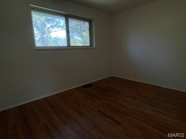 10264 Dacey Drive, Dellwood, MO 63136