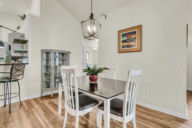 8800 Dorchester Road 2001, North Charleston, SC 29420