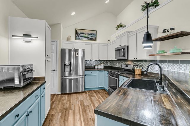 8800 Dorchester Road 2001, North Charleston, SC 29420