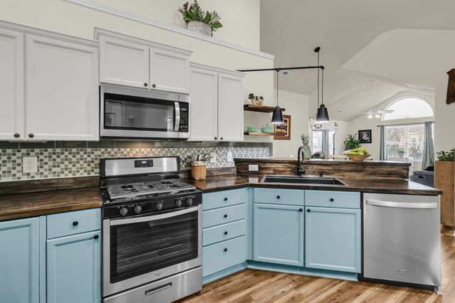 8800 Dorchester Road 2001, North Charleston, SC 29420