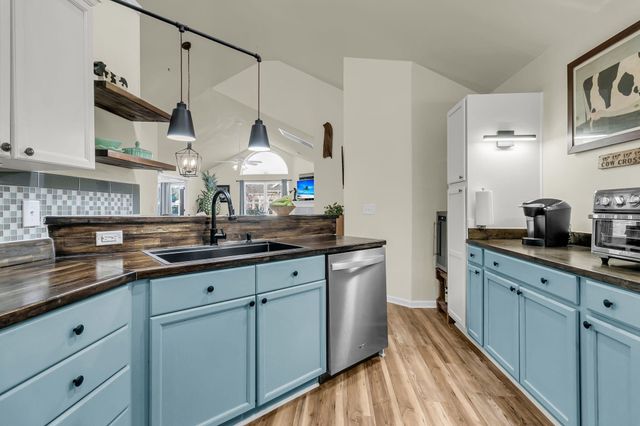 8800 Dorchester Road 2001, North Charleston, SC 29420