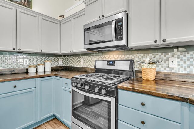 8800 Dorchester Road 2001, North Charleston, SC 29420