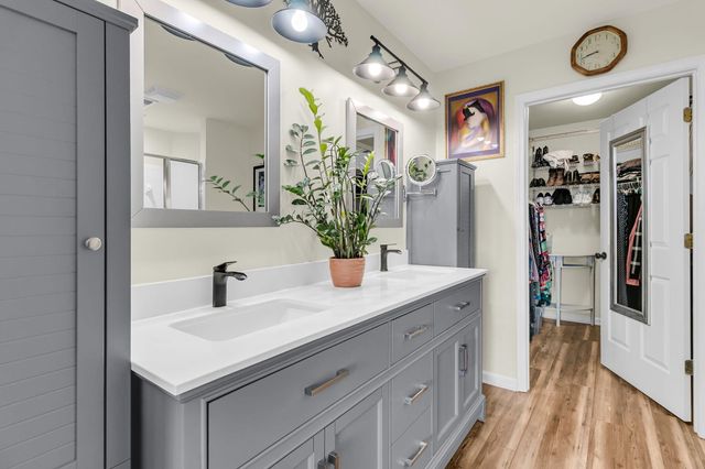 8800 Dorchester Road 2001, North Charleston, SC 29420