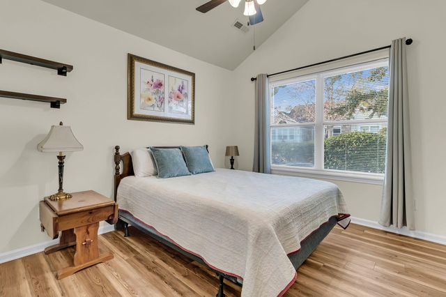 8800 Dorchester Road 2001, North Charleston, SC 29420