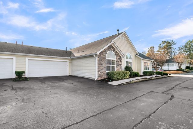 8800 Dorchester Road 2001, North Charleston, SC 29420