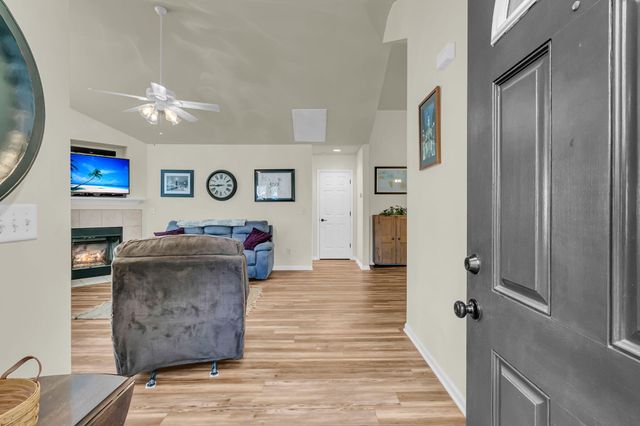 8800 Dorchester Road 2001, North Charleston, SC 29420