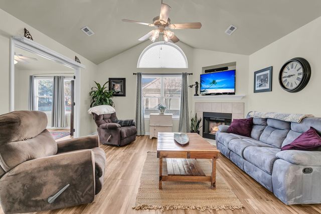 8800 Dorchester Road 2001, North Charleston, SC 29420