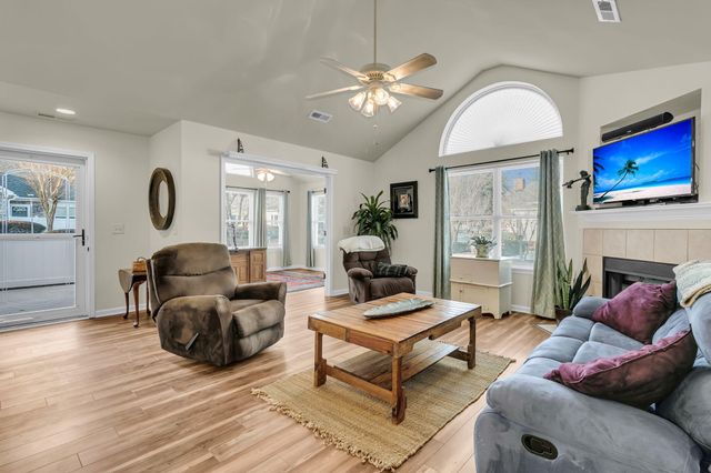 8800 Dorchester Road 2001, North Charleston, SC 29420