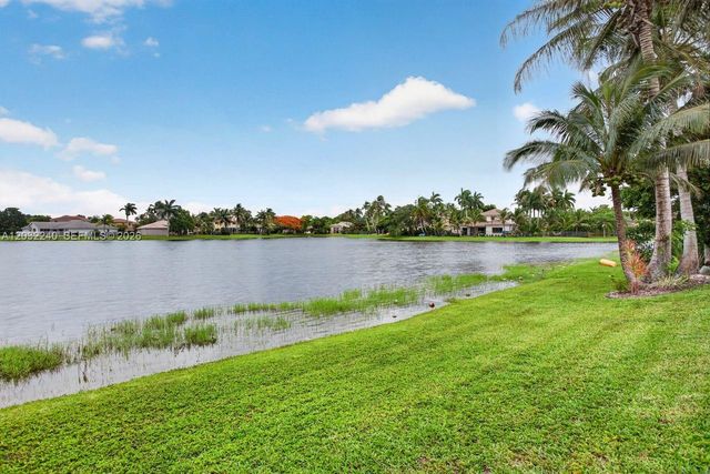 480 Cambridge Drive, Weston, FL 33326