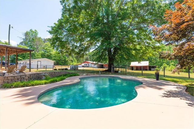 1172 Alabama Street, Carrollton, GA 30117