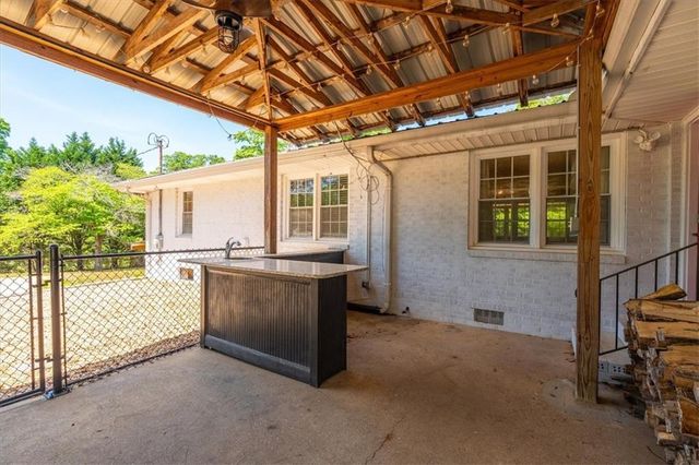 1172 Alabama Street, Carrollton, GA 30117