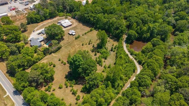 1172 Alabama Street, Carrollton, GA 30117