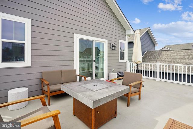 1974 SERVICEBERRY RD, Dumfries, VA 22026