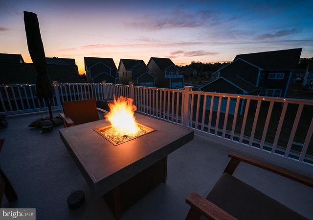 1974 SERVICEBERRY RD, Dumfries, VA 22026