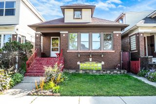 5017 W Dakin Street, Chicago, IL 60641