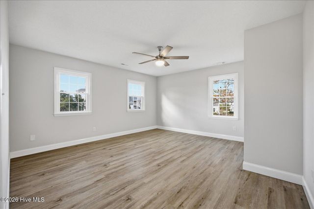 101 Spanish Moss Way, Wilmington, NC 28412