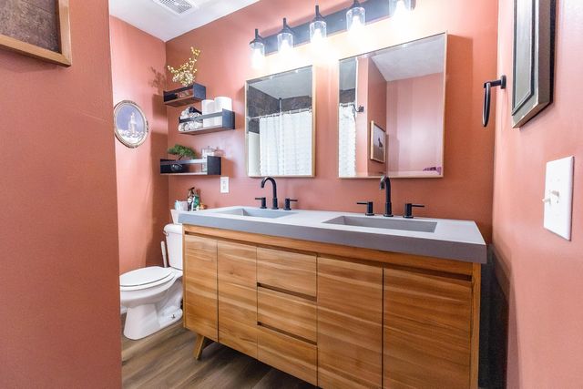 1505 S 12th Avenue, Ozark, MO 65721