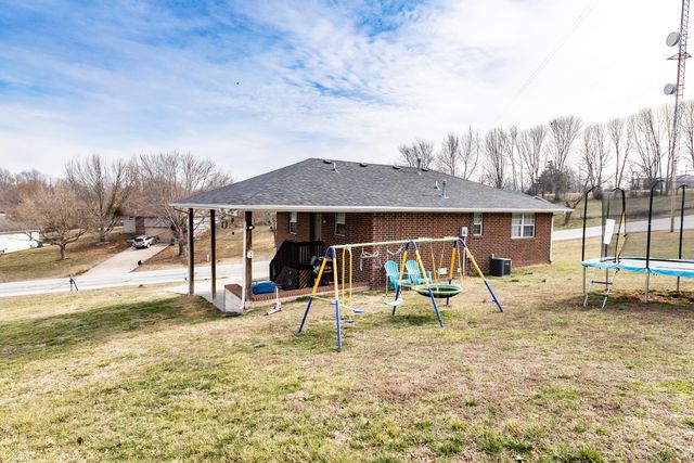 1505 S 12th Avenue, Ozark, MO 65721