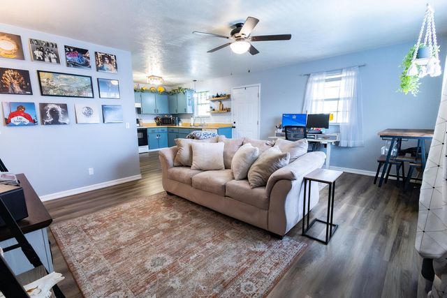 1505 S 12th Avenue, Ozark, MO 65721