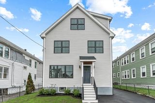 11 Bonner Ave 1, Medford, MA 02155