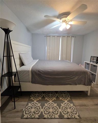 811 N DISSTON AVENUE, Tavares, FL 32778