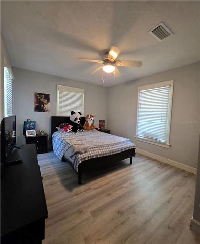 811 N DISSTON AVENUE, Tavares, FL 32778