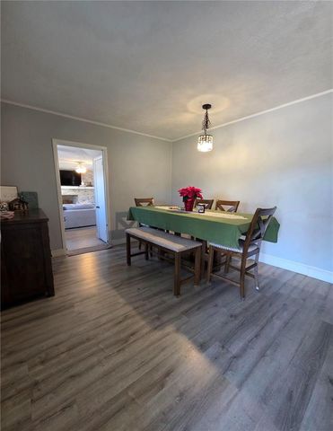 811 N DISSTON AVENUE, Tavares, FL 32778