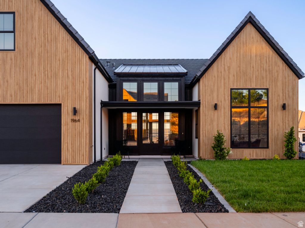 Image 1 of property listing at 1964 CREEKSIDE, Washington, UT 84780