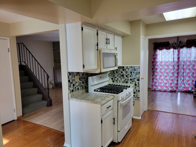 483 Rustic Drive, Wheeling, IL 60090