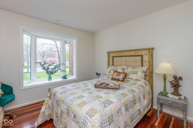 1726 Creekside Lane W, Carmel, IN 46032