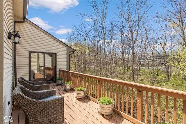 1726 Creekside Lane W, Carmel, IN 46032