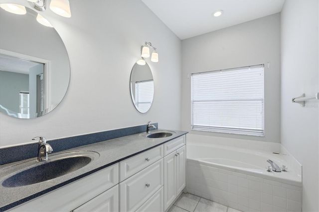 4541 DEL SOL BOULEVARD S, Sarasota, FL 34243
