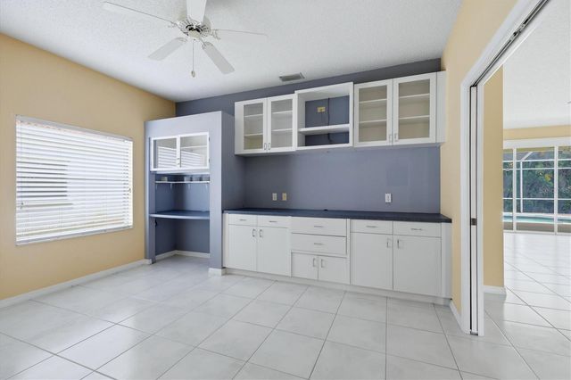 4541 DEL SOL BOULEVARD S, Sarasota, FL 34243