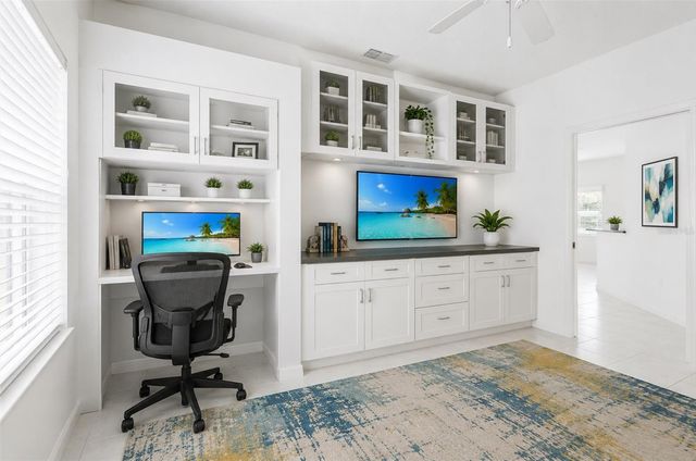4541 DEL SOL BOULEVARD S, Sarasota, FL 34243