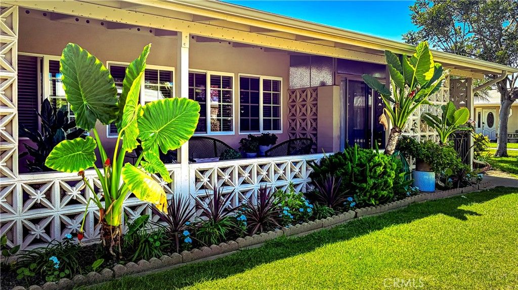 1720 Interlachen Rd., M12-41E, Seal Beach, CA 90740 — exterior