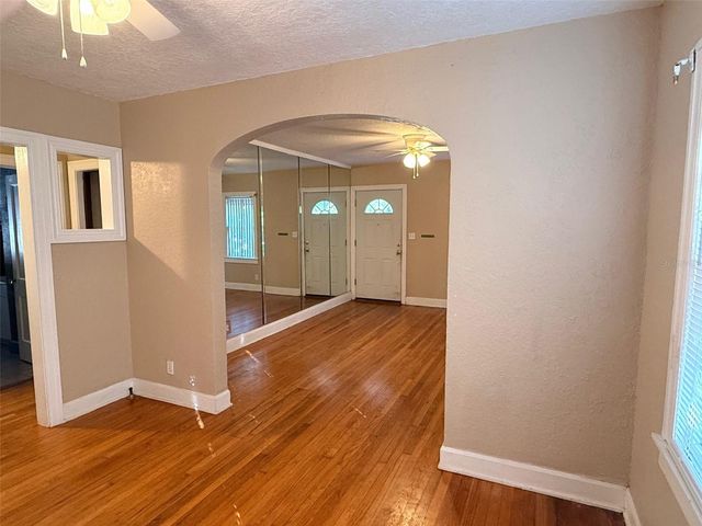 1908 20TH AVENUE N, St Petersburg, FL 33713