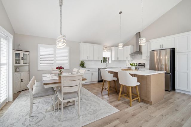 402 KELLY AVE, Tuckerton, NJ 08087