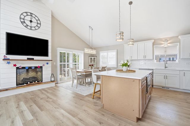 402 KELLY AVE, Tuckerton, NJ 08087