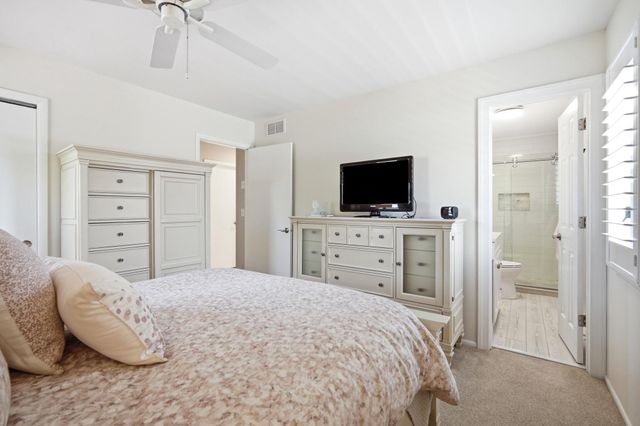 402 KELLY AVE, Tuckerton, NJ 08087