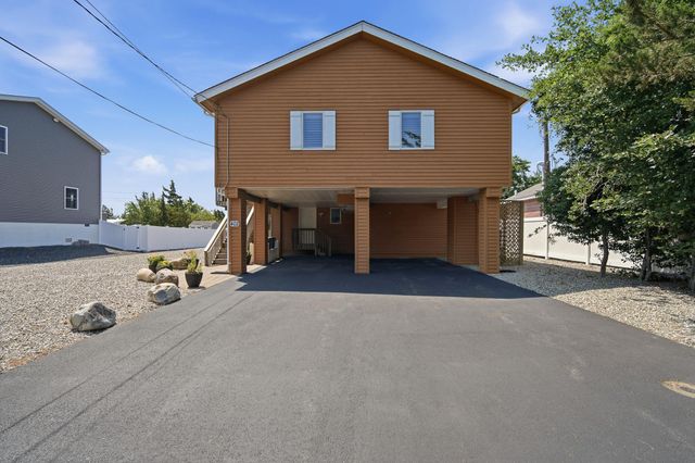 402 KELLY AVE, Tuckerton, NJ 08087