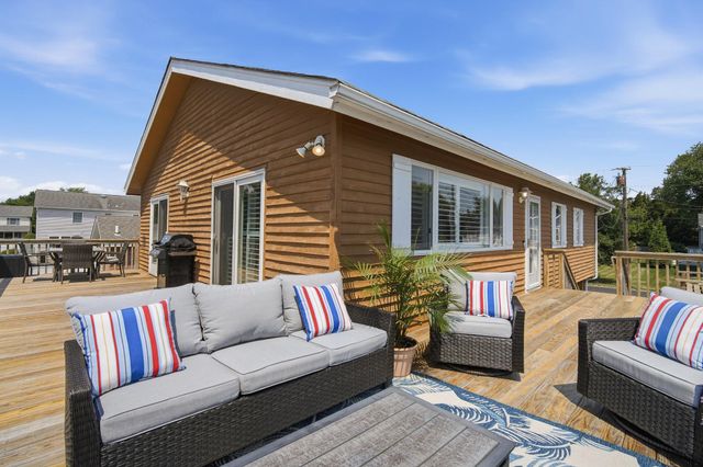 402 KELLY AVE, Tuckerton, NJ 08087