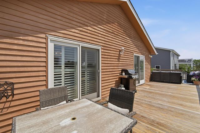 402 KELLY AVE, Tuckerton, NJ 08087